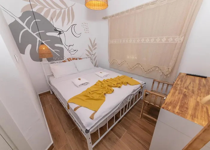 Casa Fiore Hotel *