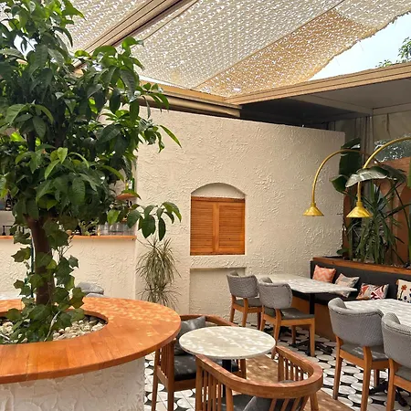 Casa Fiore Hotel